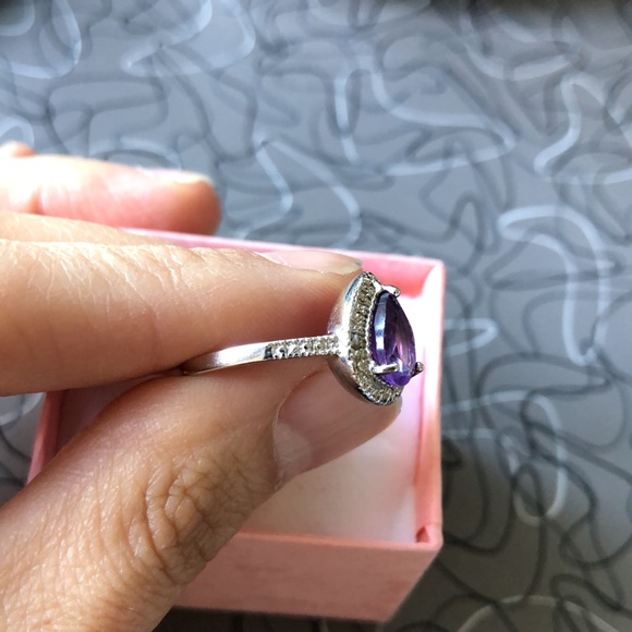 Sterling Silver Amethyst Ring - Picture 4 of 9